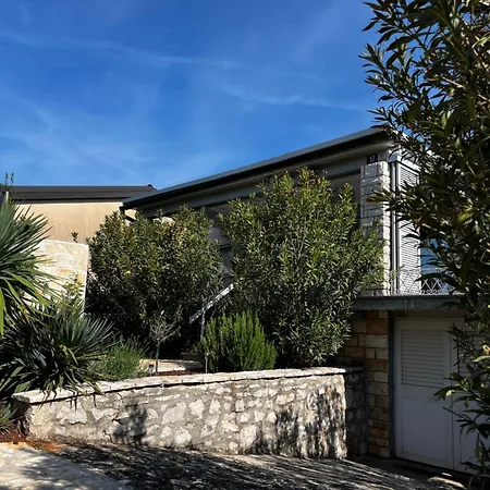 Karigador, Umag- Karigador, Istria
