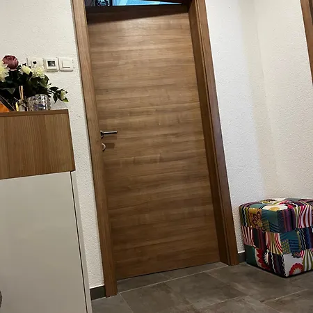Karigador, Umag- Karigador, Istria *