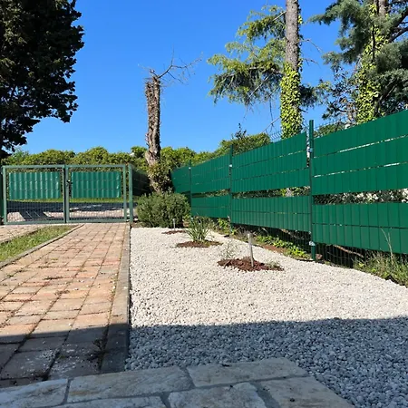 Karigador, Umag- Karigador, Istria Karigador