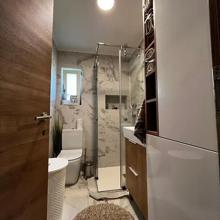 Karigador, Umag- Karigador, Istria *