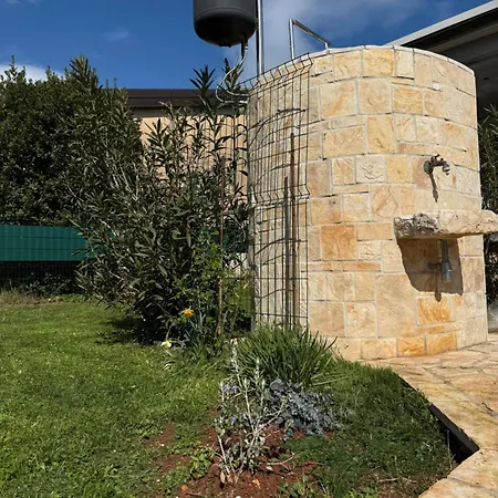 Karigador, Umag- Karigador, Istria Karigador