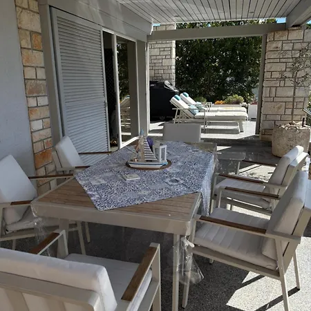 Karigador, Umag- Karigador, Istria